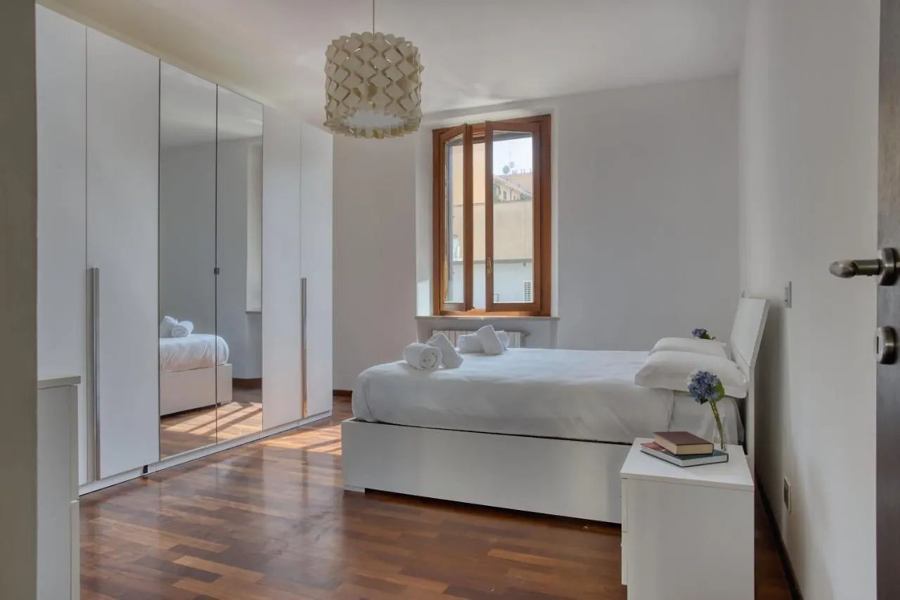 Joivy Tasteful Flat With Balcony Apartment Milan 0*,  Italy