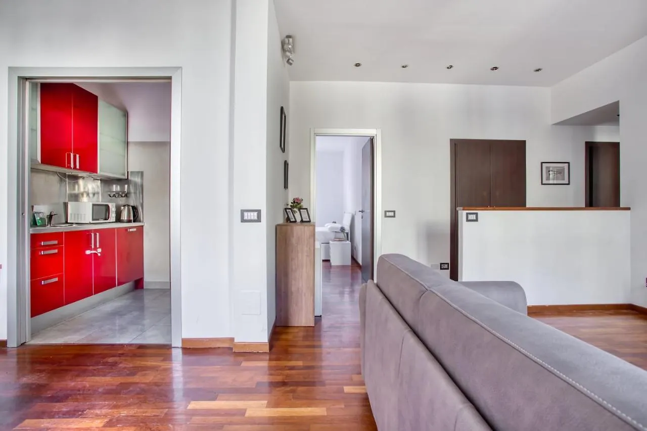 Joivy Tasteful Flat With Balcony Apartment Milan