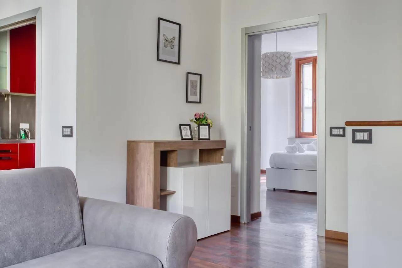 Joivy Tasteful Flat With Balcony Apartment Milan